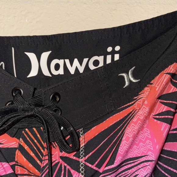 Hawaii sim trunks/board shorts.  2XL.  Great condition. - Picture 3 of 6